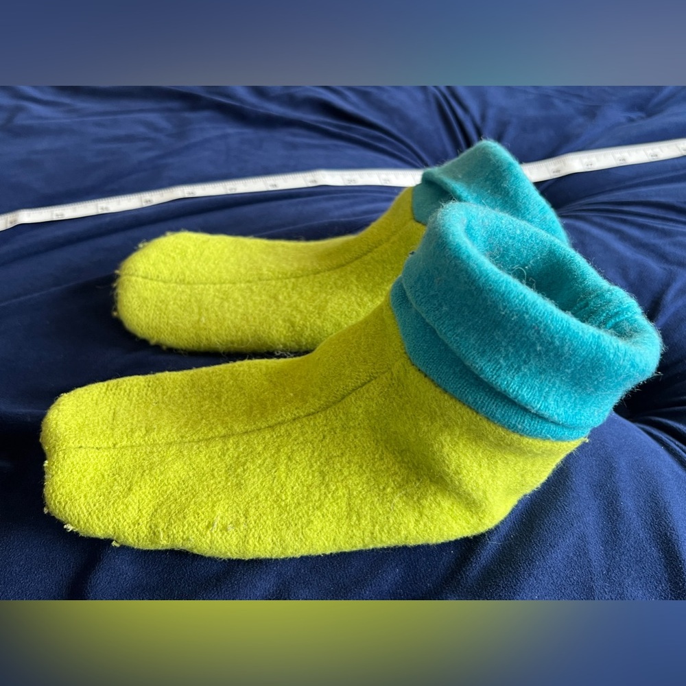 Kids wool booties blue/lime small